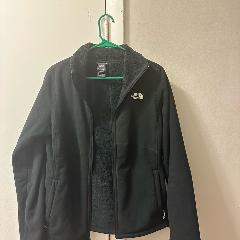 The North Face Black Performance Jacket Lightweight Athletic Style